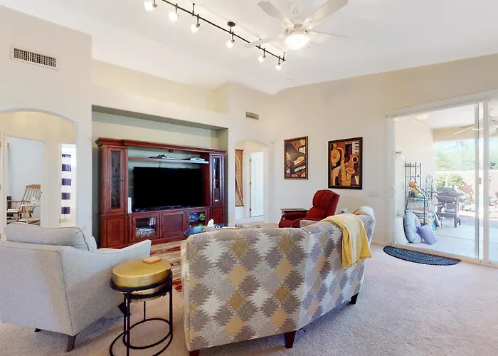 West Escape * Oro Valley